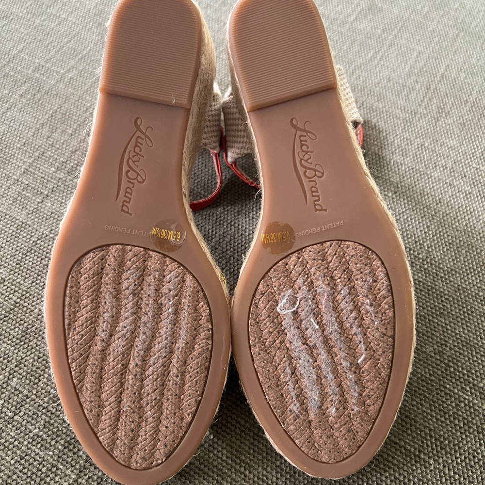 Lucky Brand Women's Multicolor Striped Sandals - Picture 3 of 4